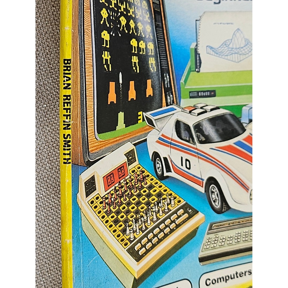 Usborne Guide To Computers Book 1983 Simple Introduction For Beginners Paperback - Picture 16 of 16